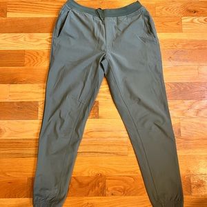 Men’s Legends Aviation Jogger Hunter Green